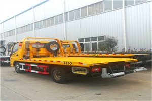 禹州附近拖车救援搭电